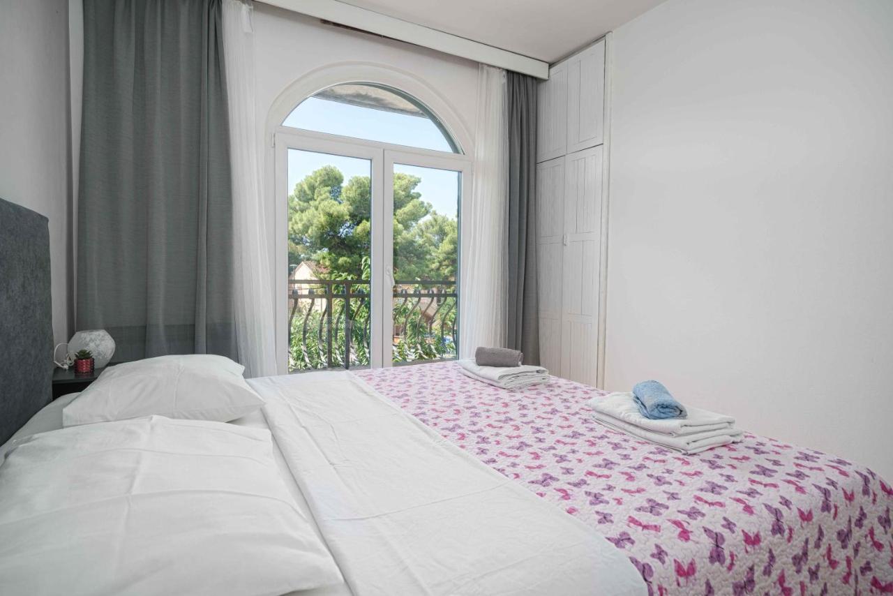 Apartments Micin Vodice Exterior photo